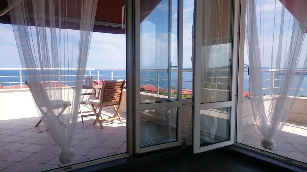 High In The Sky Apartments Sozopol Esterno foto